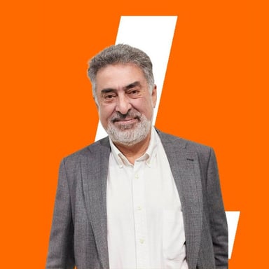 Mañanas en Libertad con Luis del Pino podcast cover art